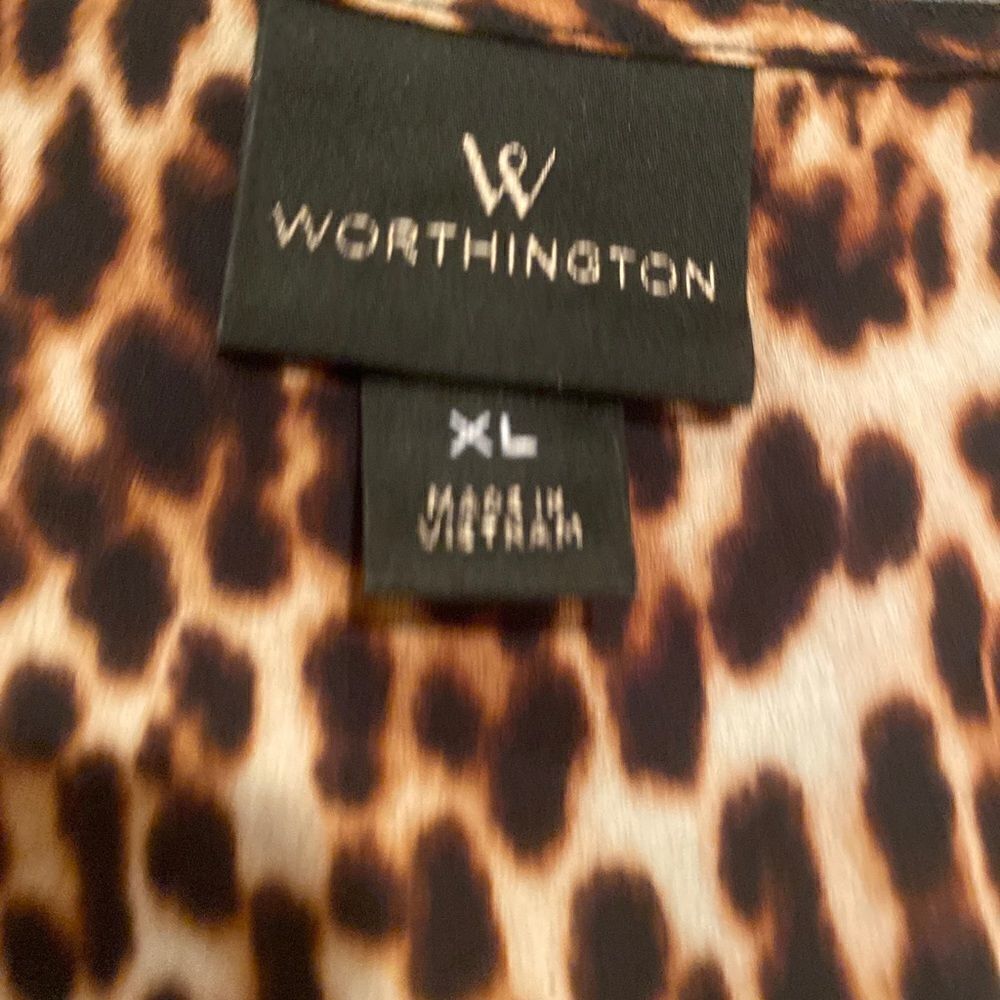 Worthington Leopard Print Top - Picture 5 of 10